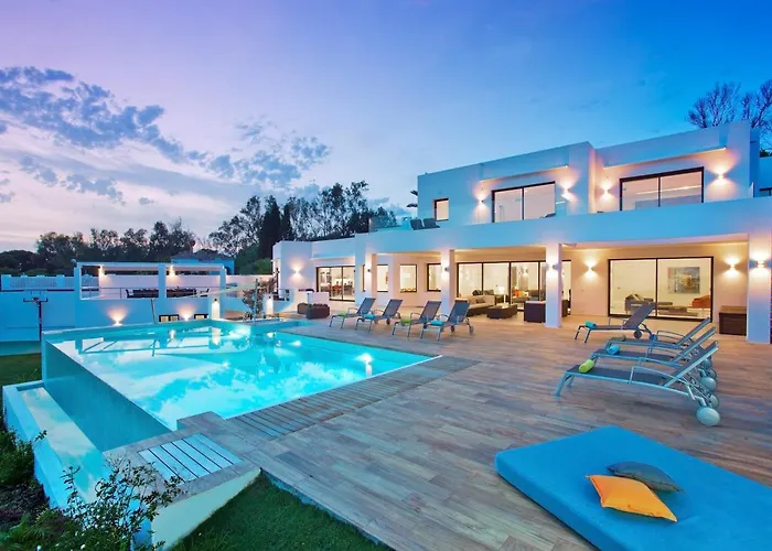 Extravagant 8 Bdrm In Marbella, Beachside فيلة *