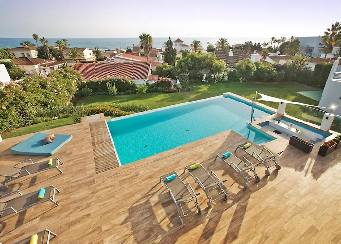 Extravagant 8 Bdrm In Marbella, Beachside ماربيا