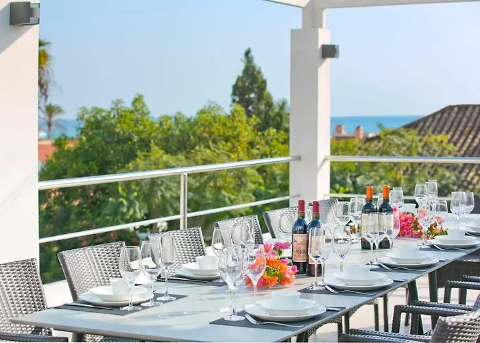 Extravagant 8 Bdrm In Marbella, Beachside فيلة *