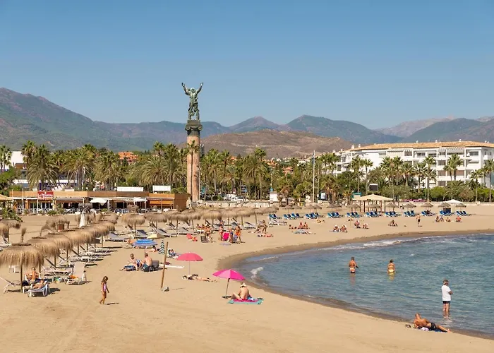 فيلة Extravagant 8 Bdrm In Marbella, Beachside