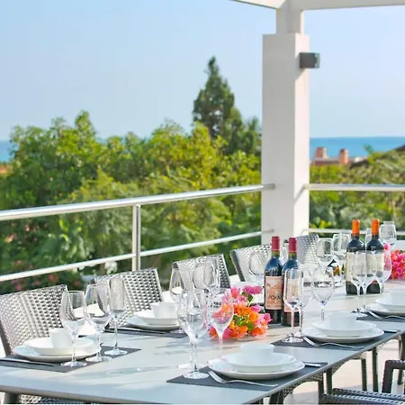 Extravagant 8 Bdrm In Marbella, Beachside 빌라 *